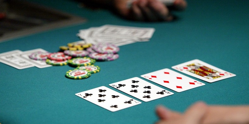 Cách đặt cược trong poker